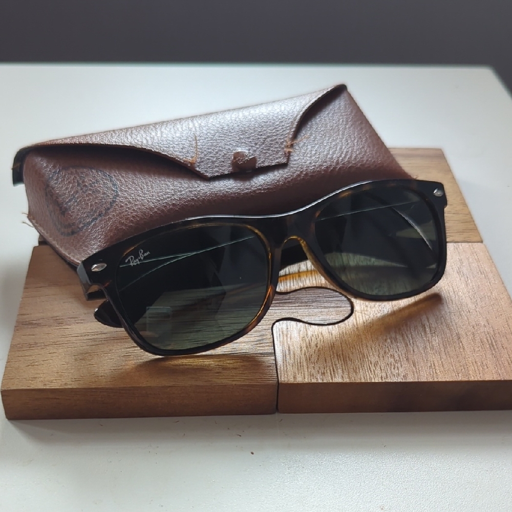 Ray-Ban Tortoise Sunglasses with Brown Leather Case
